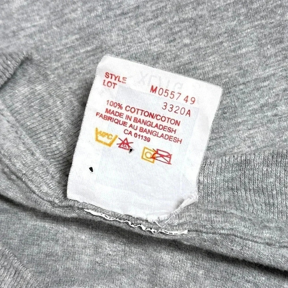 Vintage 90s Disney Mickey Minnie Mouse Tommy Flag Parody T Shirt Mens  XL - Picture 6 of 7